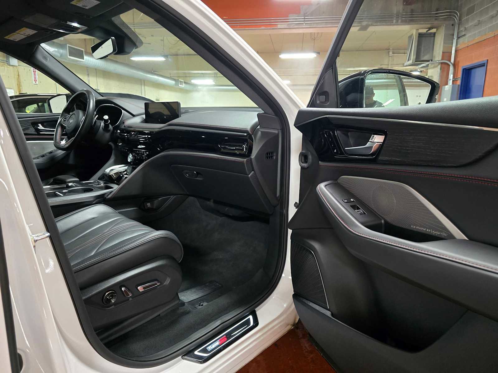 Used 2023 Acura MDX Type S image 13