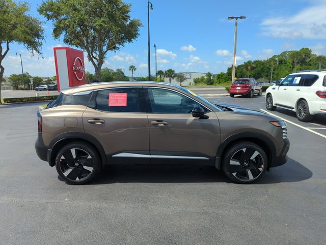 Used 2026 Nissan Kicks SR FWD image 3