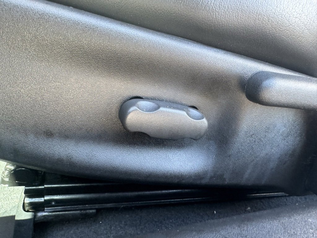 Used 2007 Chevrolet Corvette Coupe image 22