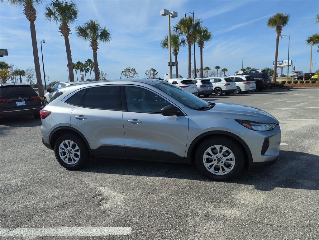 Used 2023 Ford Escape Active image 2