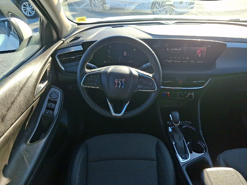 Used 2025 Buick Encore GX Preferred AWD/4WD image 11