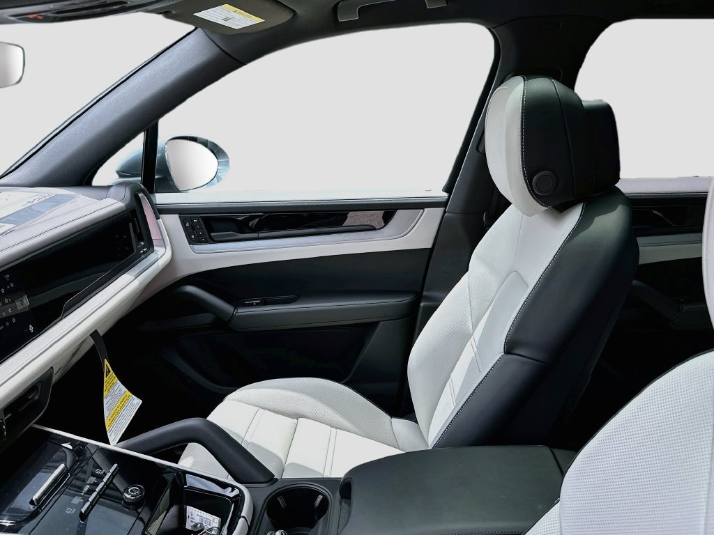 New 2026 Porsche Cayenne AWD/4WD image 26