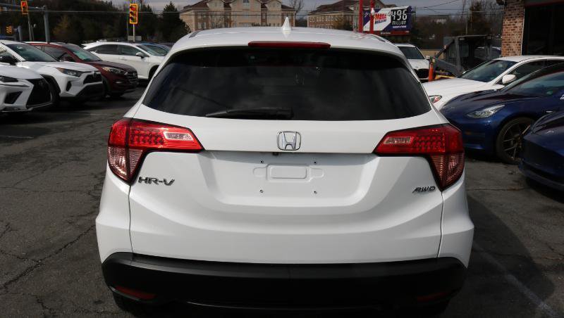 Used 2018 Honda HR-V EX image 7