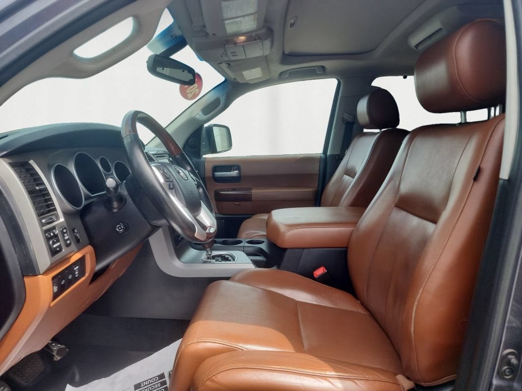 Used 2016 Toyota Sequoia Platinum AWD/4WD image 10
