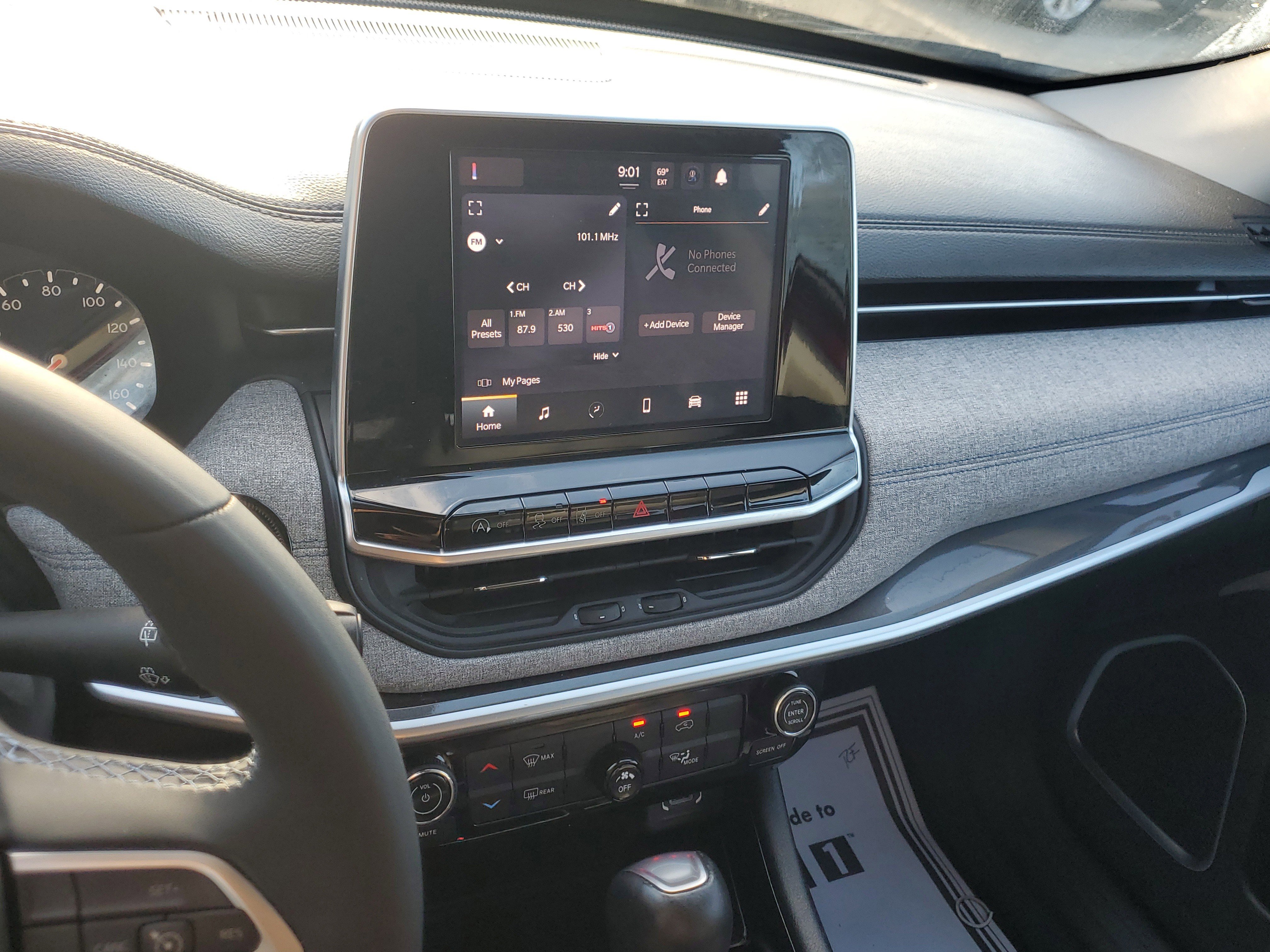 Used 2022 Jeep Compass Latitude image 24