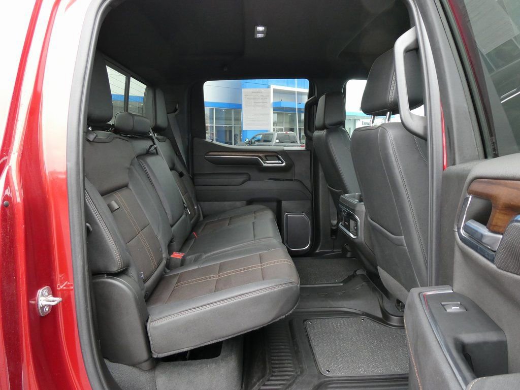 Used 2023 Chevrolet Silverado 1500 High Country w/ Technology Package image 17