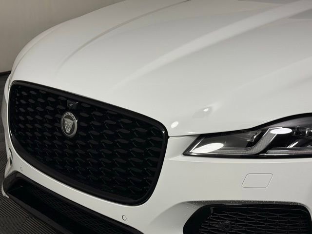 New 2026 Jaguar F-PACE R-Dynamic S image 9