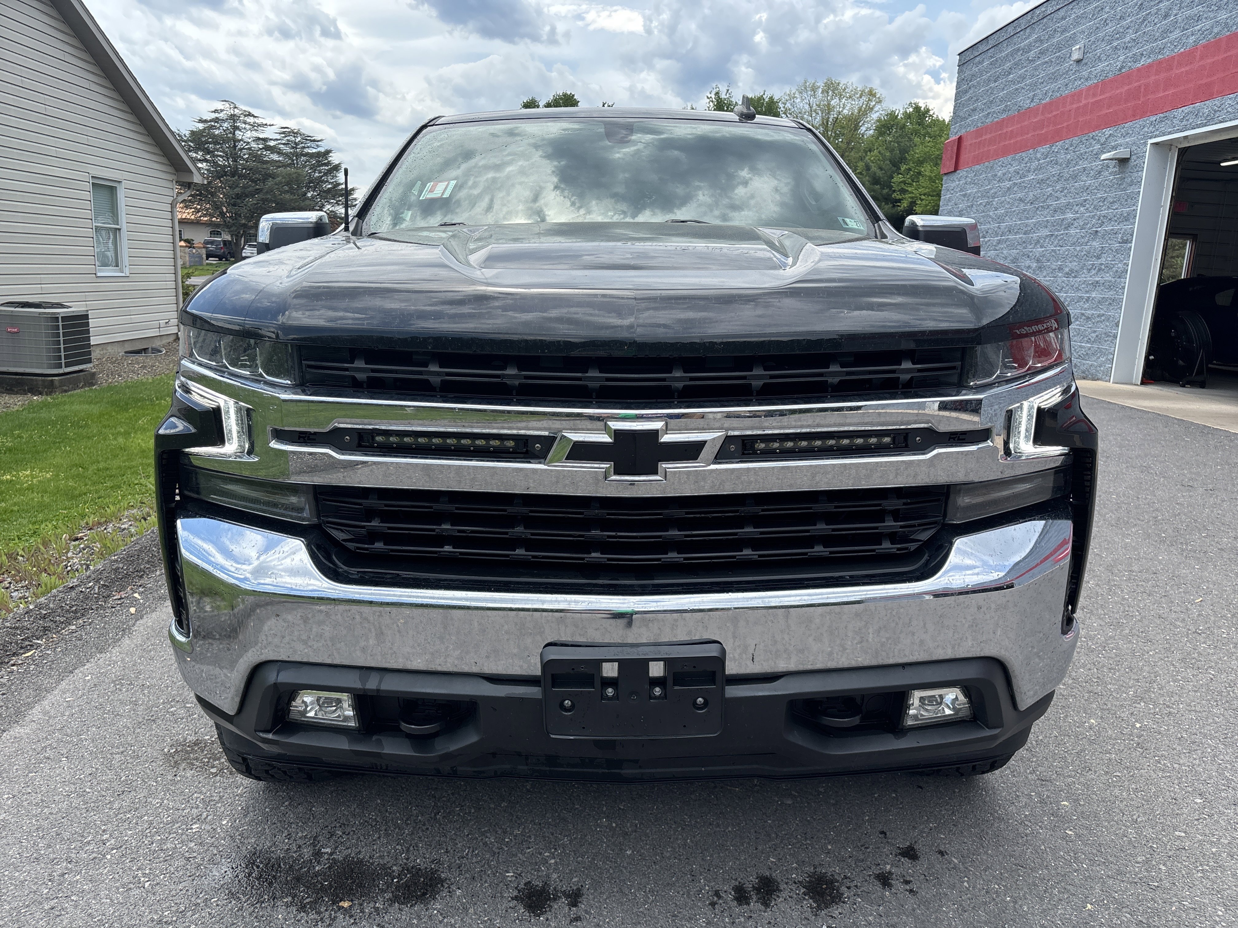 Used 2022 Chevrolet Silverado 1500 LT AWD/4WD image 8