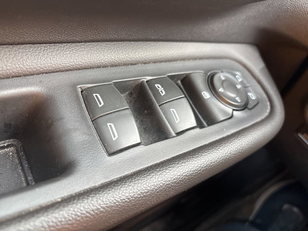 Used 2023 GMC Terrain AT4 w/ Infotainment Package II image 15