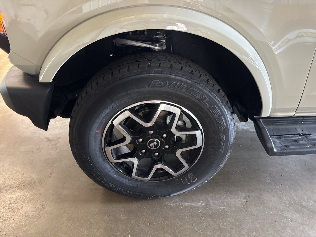New 2026 Ford Bronco Outer Banks AWD/4WD image 19