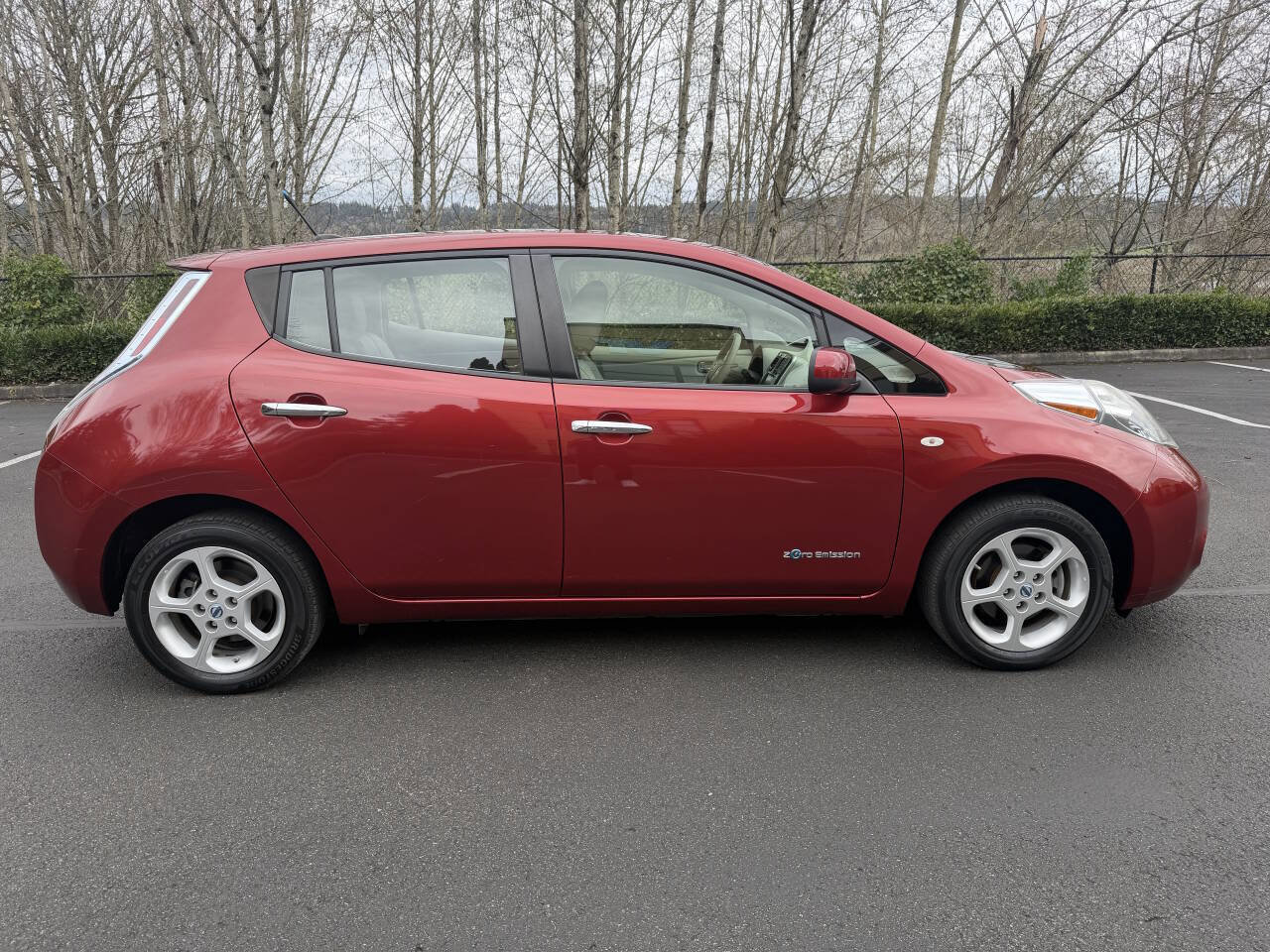 Used 2012 Nissan Leaf SL image 4