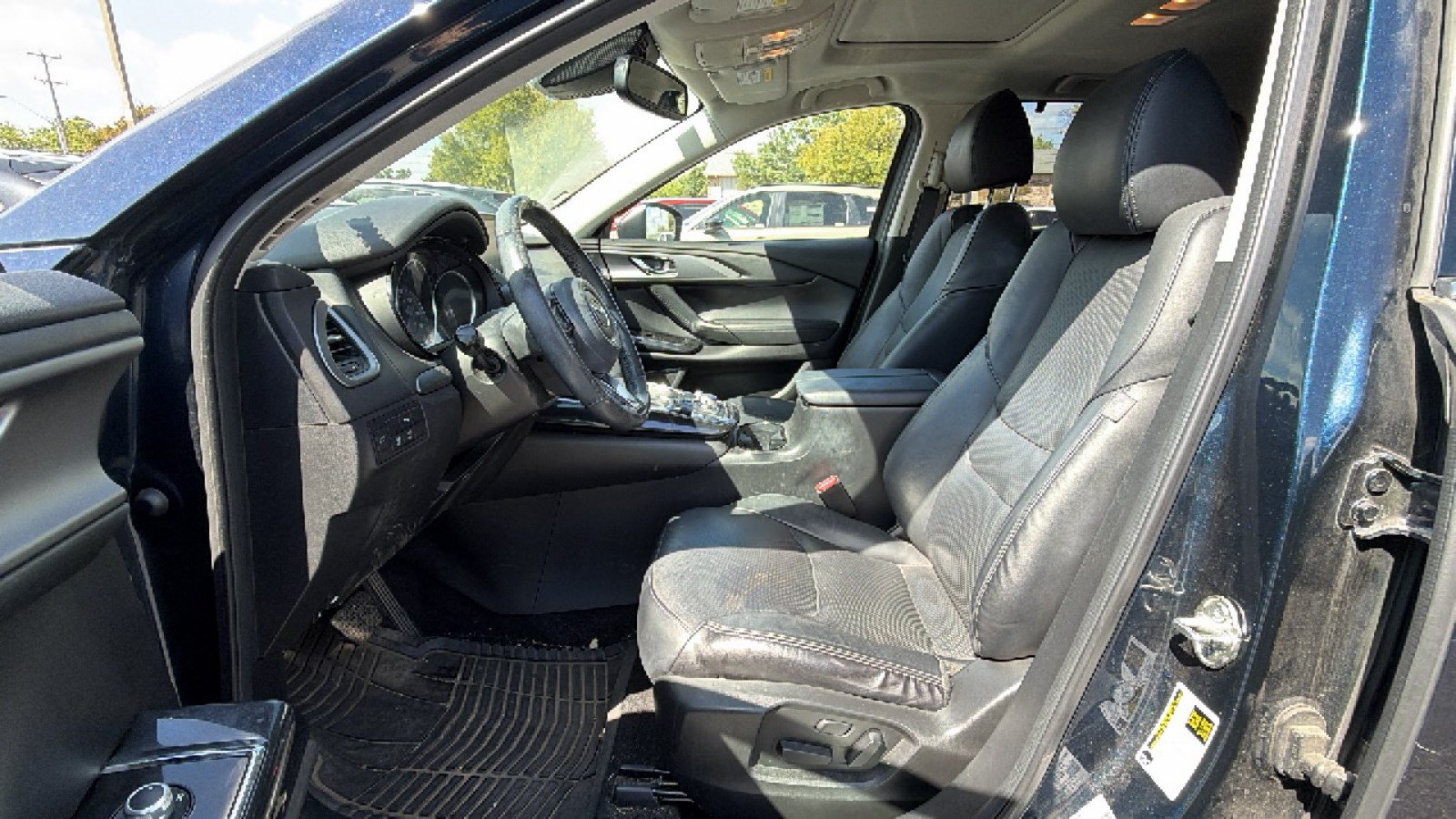 Used 2018 MAZDA CX-9 Touring w/ Touring Premium Package FWD image 9