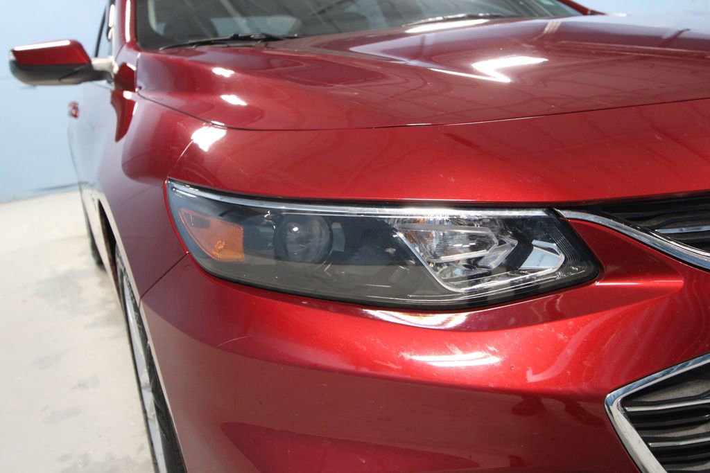 Used 2018 Chevrolet Malibu LT FWD image 31