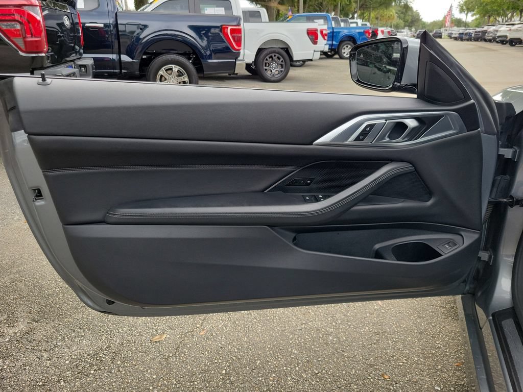 Used 2024 BMW 430i Convertible w/ Premium Package RWD image 11