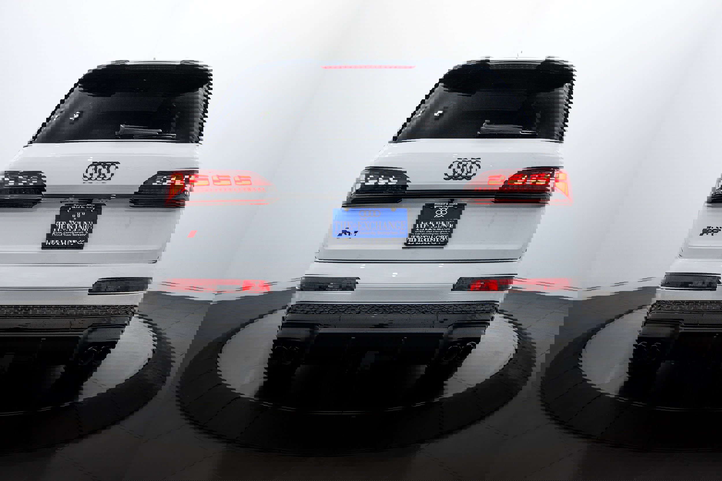 New 2026 Audi SQ7 Prestige image 24