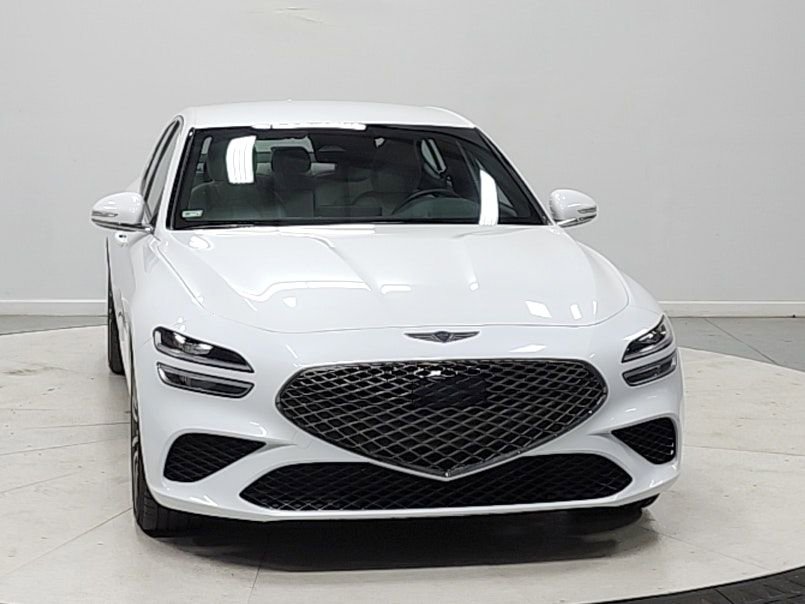 Used 2025 Genesis G70 2.5T RWD image 2
