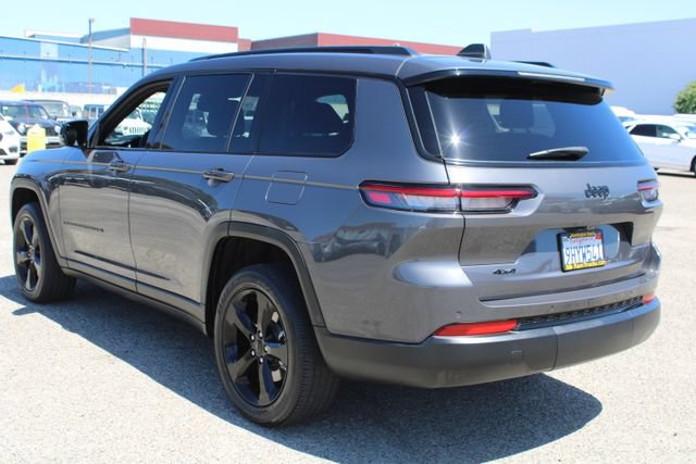 Used 2023 Jeep Grand Cherokee L Laredo AWD/4WD image 6