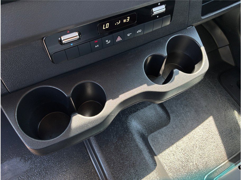 Used 2021 Mercedes-Benz Sprinter 4500 image 25