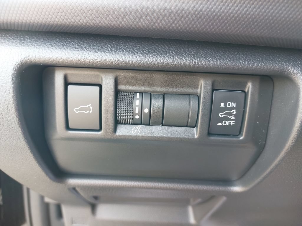 Used 2025 Subaru Forester Touring AWD/4WD image 22