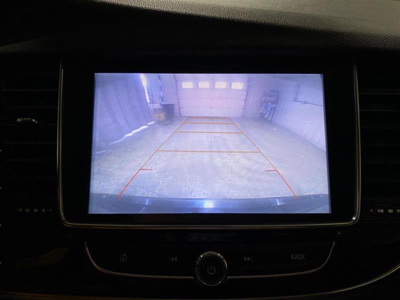 Used 2018 Buick Encore Essence FWD image 13
