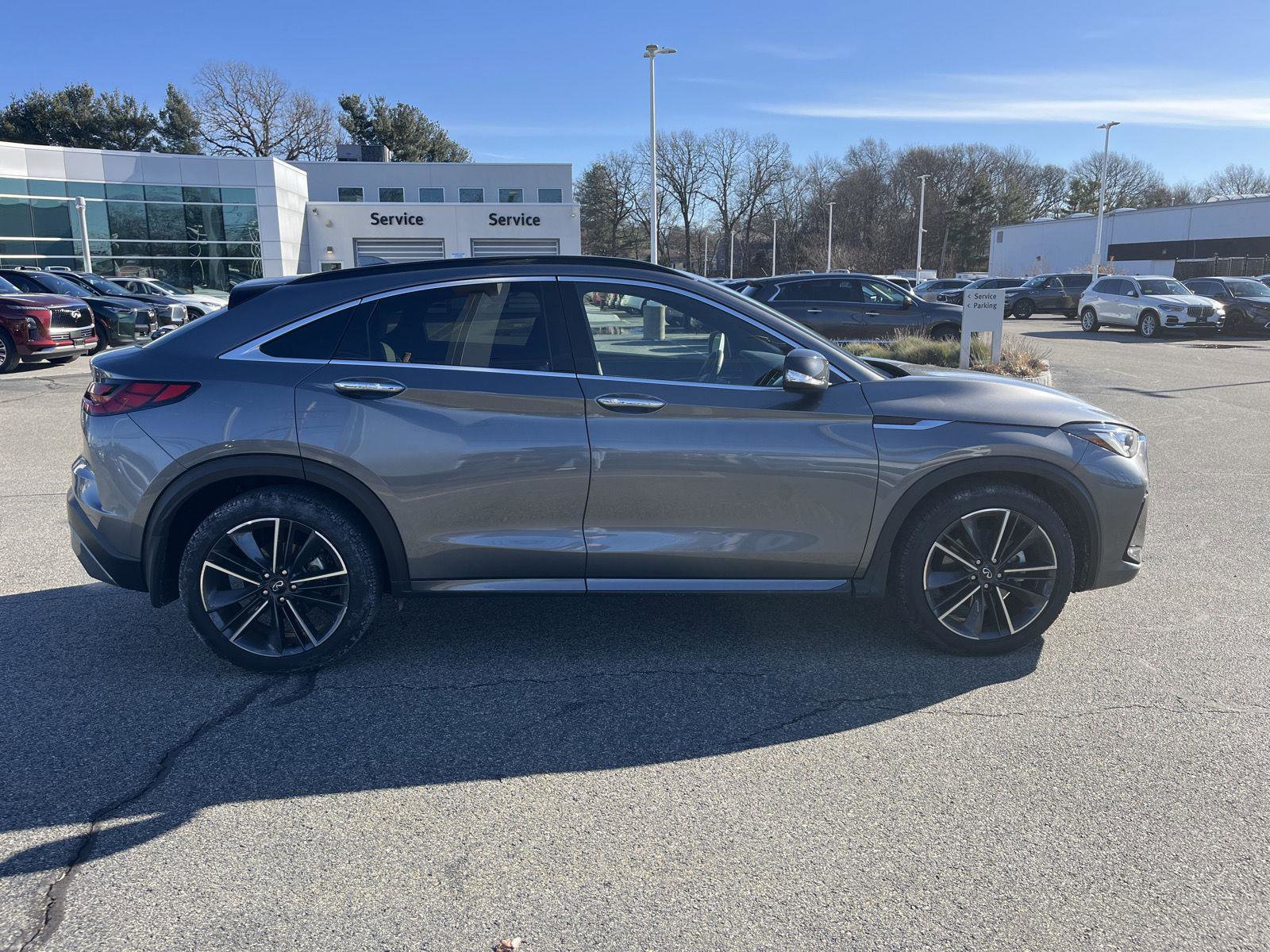 Certified 2025 INFINITI QX55 Luxe w/ Cargo Package image 2