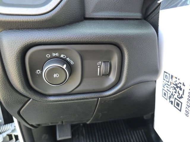 New 2026 RAM 3500 Tradesman w/ Chrome Appearance Group A AWD/4WD image 10
