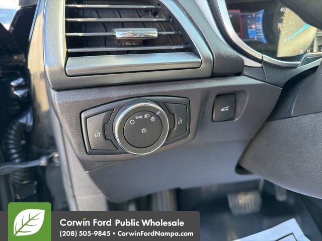 Used 2016 Ford Fusion SE image 14