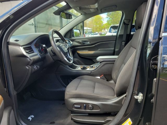 Used 2023 GMC Acadia SLE w/ Driver Convenience Package AWD/4WD image 9