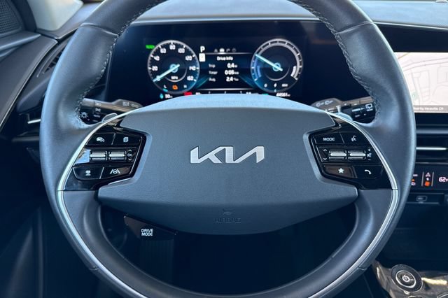 Certified 2024 Kia Niro Wind FWD image 31