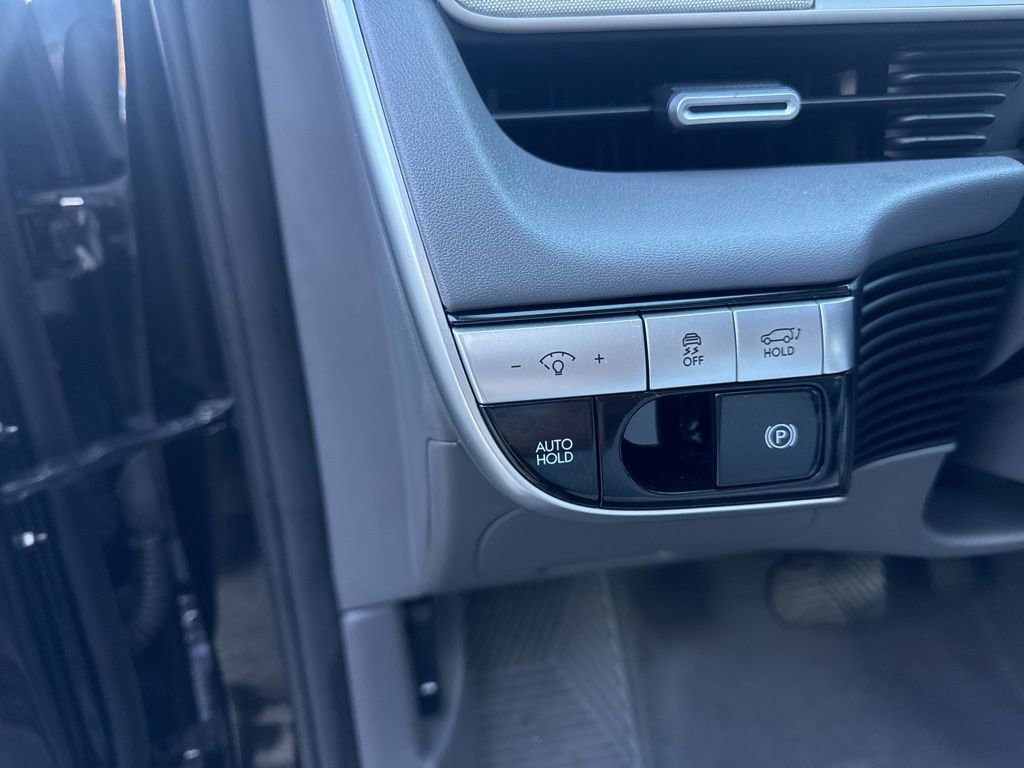 Certified 2022 Hyundai Ioniq 5 SEL AWD/4WD image 13