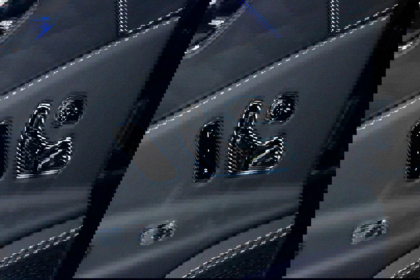 Used 2021 Bentley Flying Spur V8 image 29