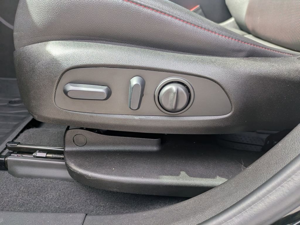 Used 2022 Chevrolet Blazer RS image 14