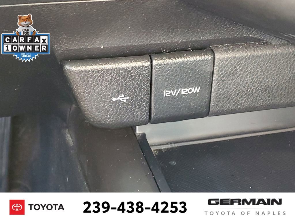 Used 2022 Toyota Camry SE image 31