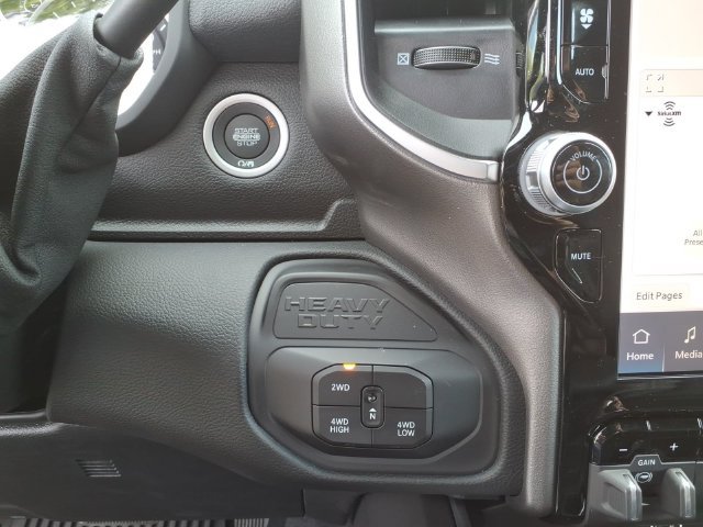 New 2026 RAM 2500 Big Horn AWD/4WD image 21