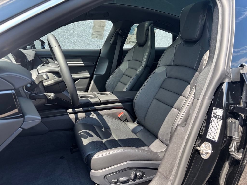 New 2026 Porsche Taycan 4S AWD/4WD image 5