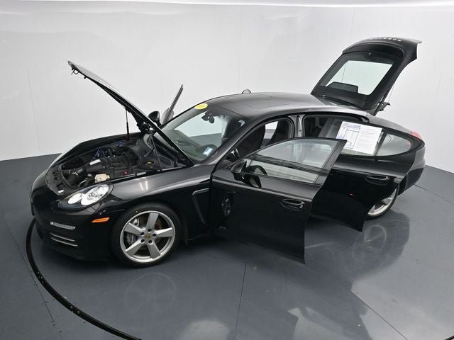 Used 2016 Porsche Panamera 4 Edition AWD/4WD image 38