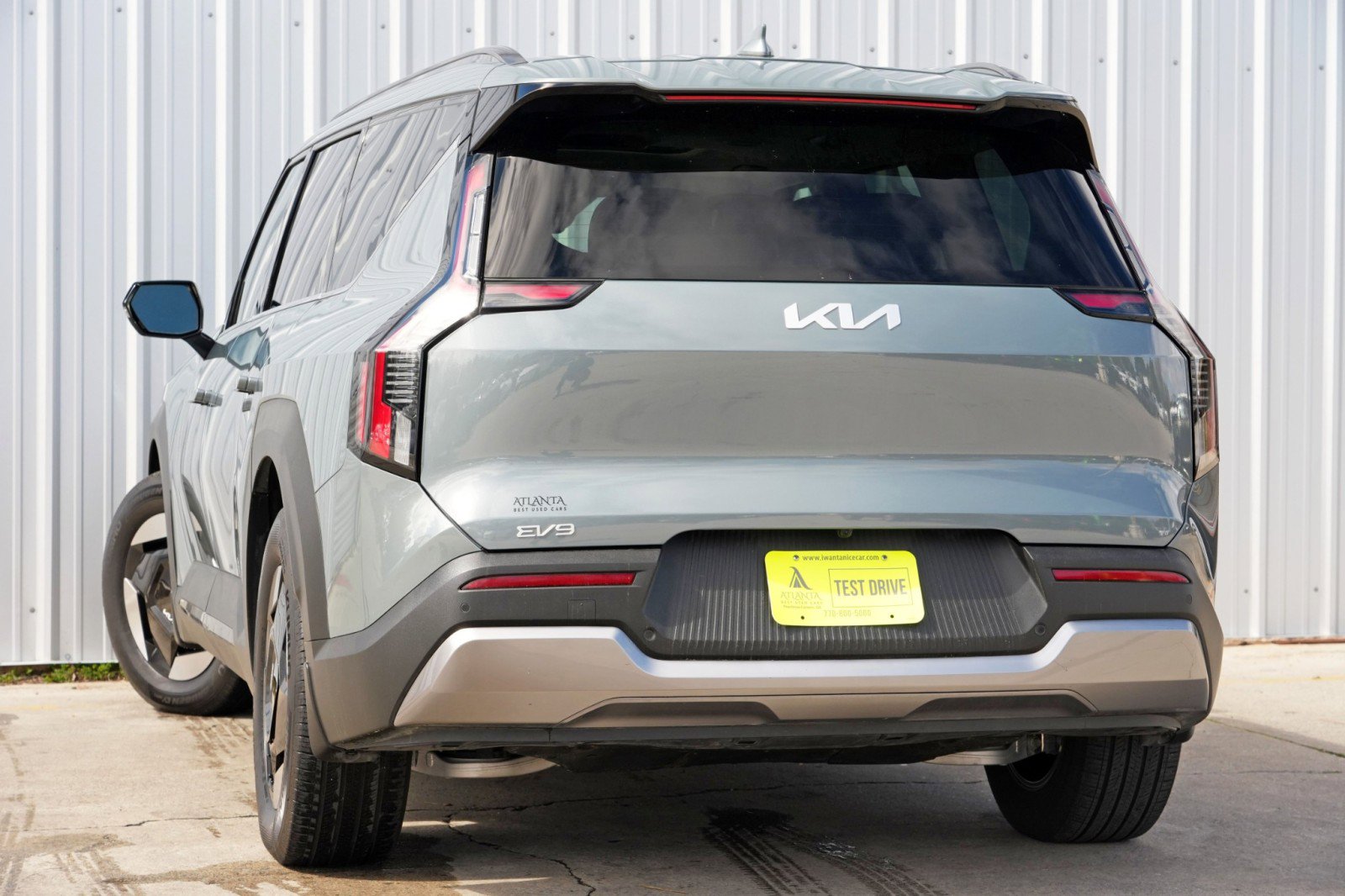 Used 2024 Kia EV9 Wind image 4