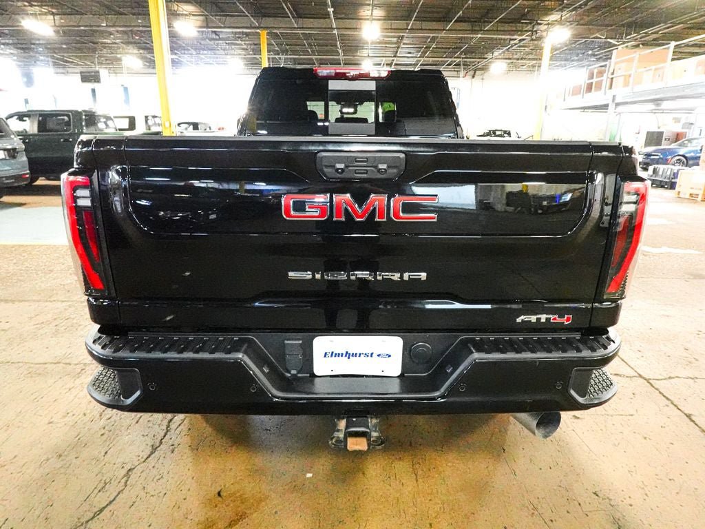 Used 2024 GMC Sierra 2500 AT4 w/ Technology Package AWD/4WD image 5