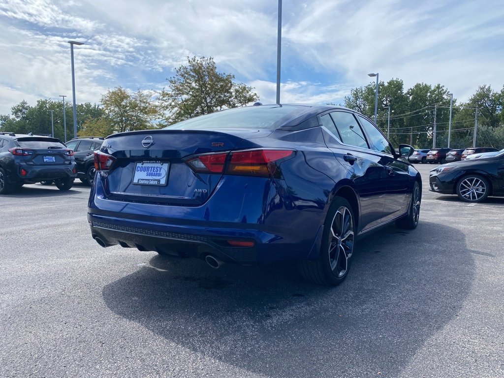 Used 2024 Nissan Altima 2.5 SR image 7
