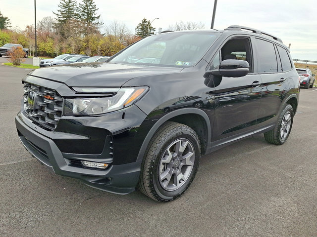 Used 2022 Honda Passport TrailSport image 3