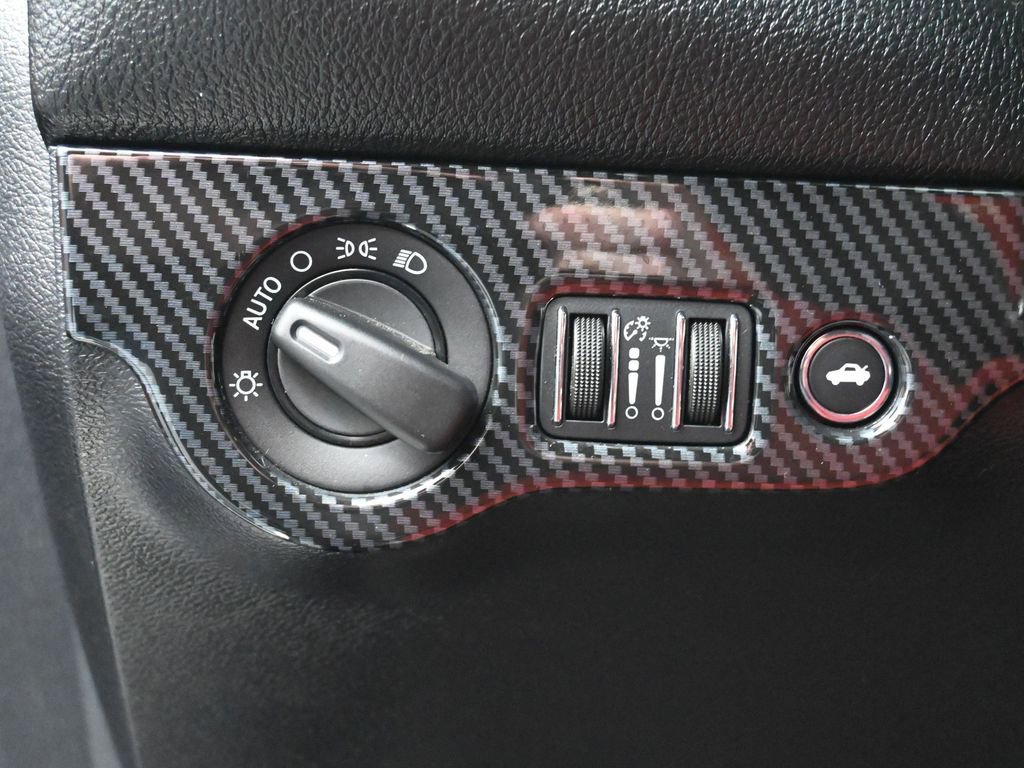 Used 2016 Dodge Challenger SRT Hellcat image 23