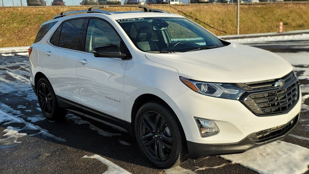 Used 2020 Chevrolet Equinox LT w/ Sport Edition image 2