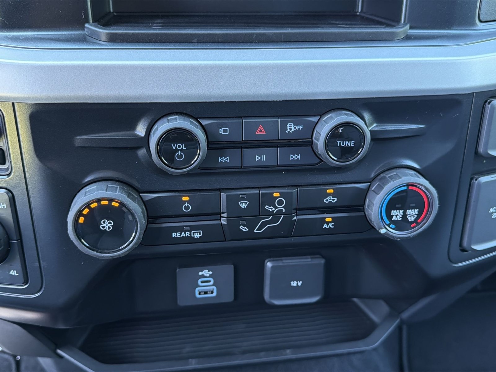New 2026 Ford F350 XL w/ STX Appearance Package AWD/4WD image 23