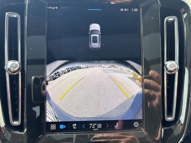 Used 2025 Volvo XC40 B5 Core image 26