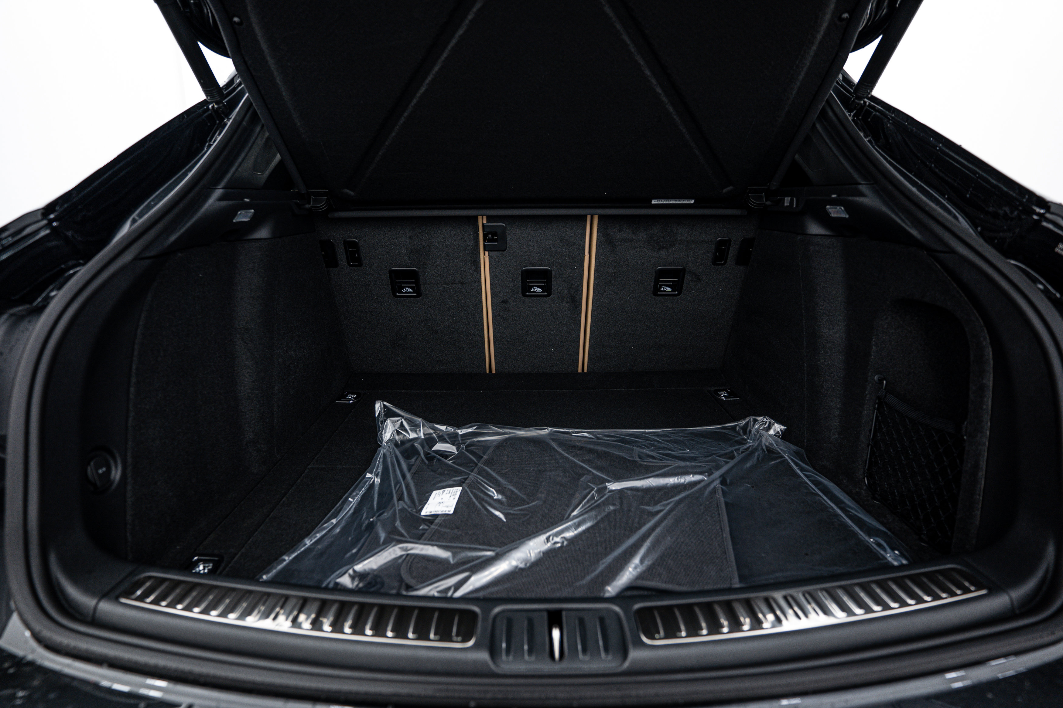 New 2025 Porsche Macan image 25