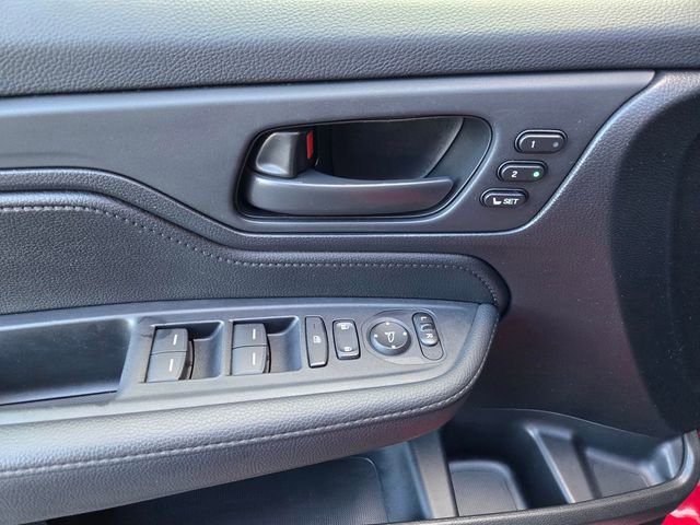 Used 2025 Honda Odyssey Sport-L image 18