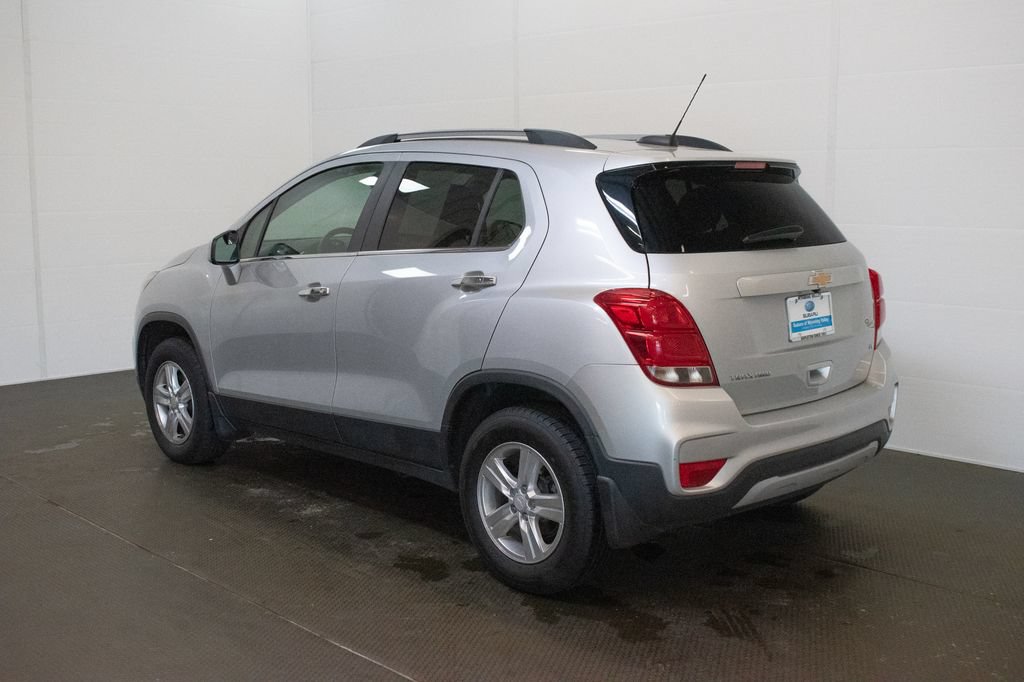 Used 2017 Chevrolet Trax LT w/ LT Convenience Package AWD/4WD image 6