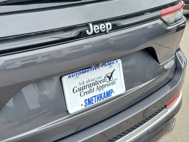 Certified 2022 Jeep Grand Cherokee Summit AWD/4WD image 30
