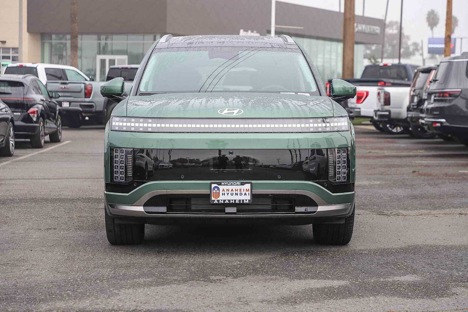 New 2026 Hyundai Ioniq 9 Calligraphy image 2