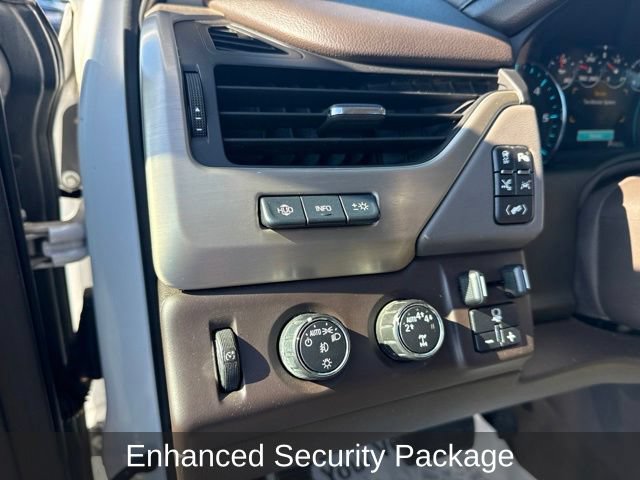 Used 2017 GMC Yukon Denali w/ Open Road Package AWD/4WD image 11
